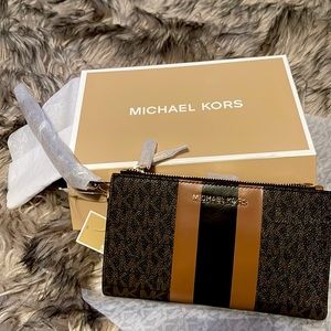 Michael Kors Adele Logo Stripe Smartphone Wallet | Brown | New w/ Tags